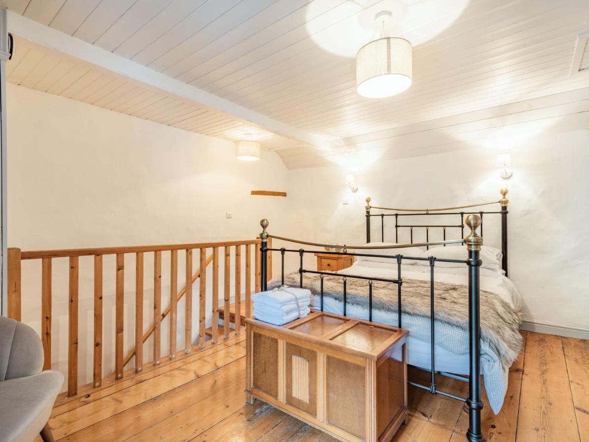 Calamine Cottage 克罗姆福德 外观 照片
